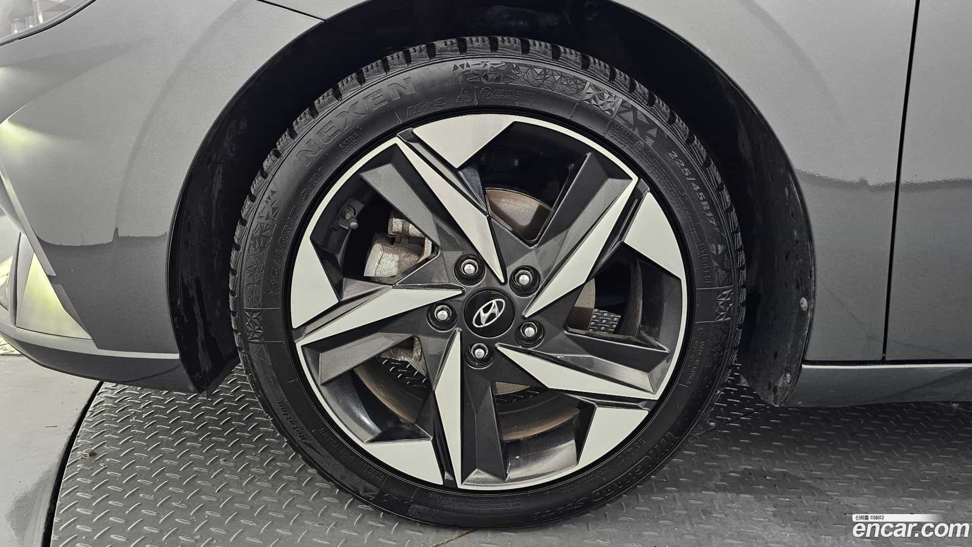 AVANTE Hyundai 2022.2-OUTER-005