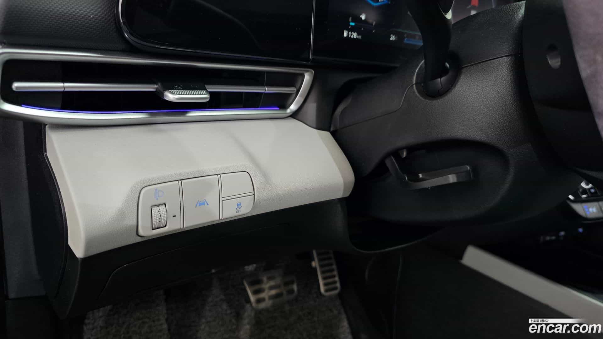 AVANTE Hyundai 2022.2-OPTION-023