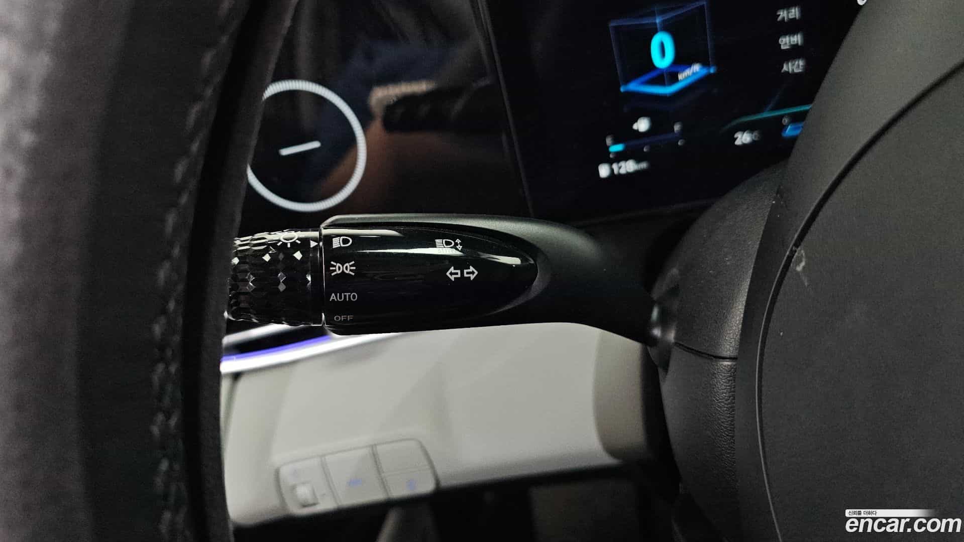 AVANTE Hyundai 2022.2-OPTION-040