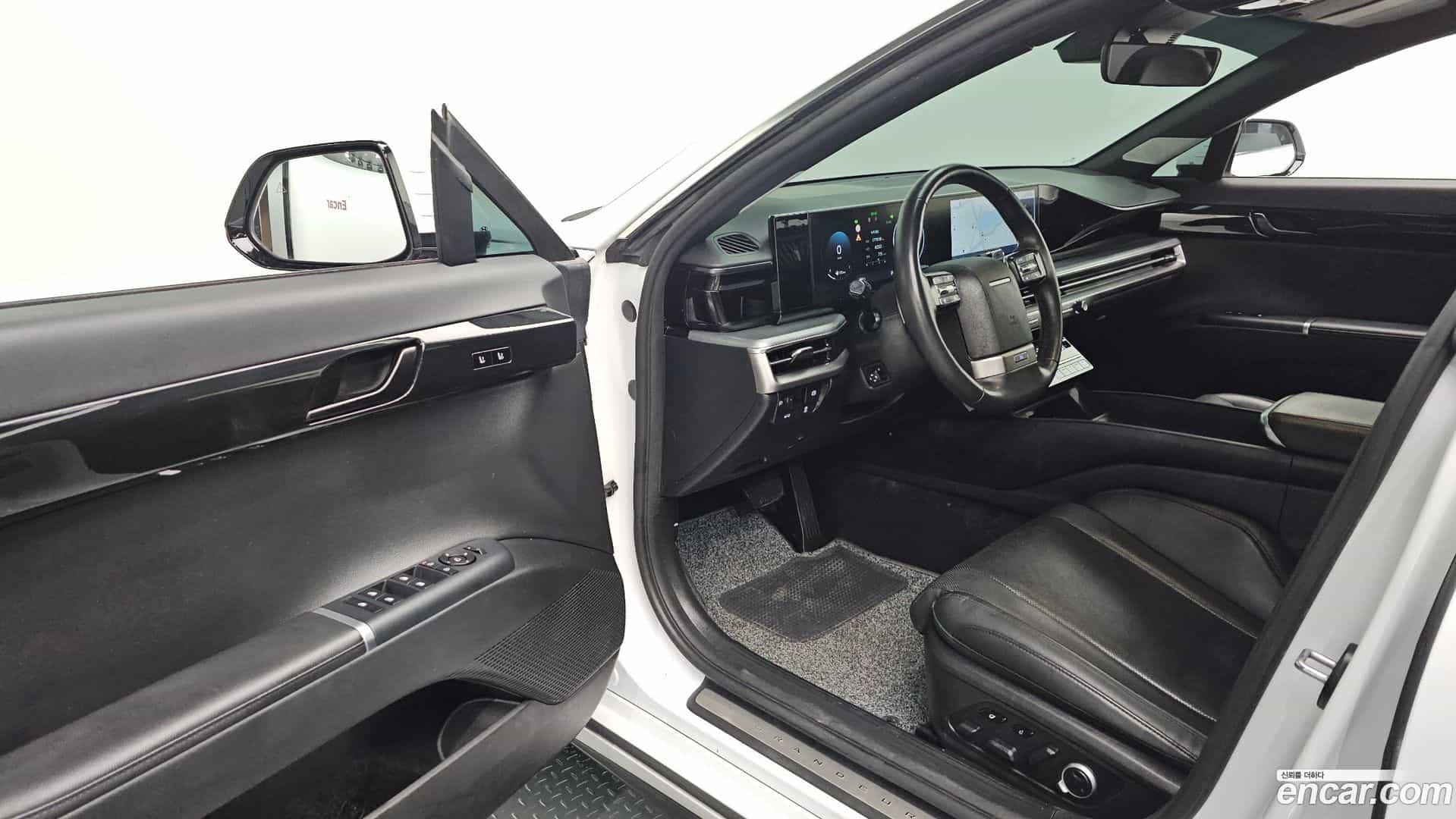 Grandeur Hyundai 2023.5-INNER-010
