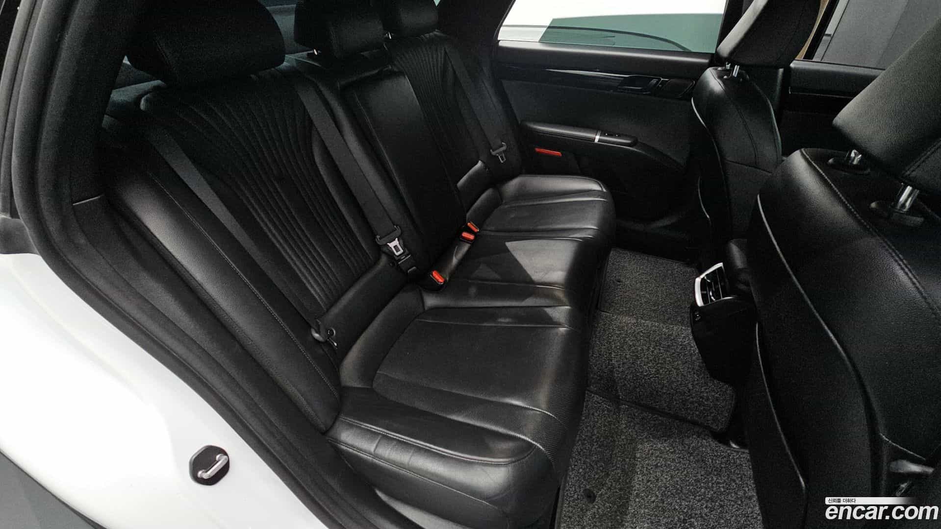 Grandeur Hyundai 2023.5-OPTION-015