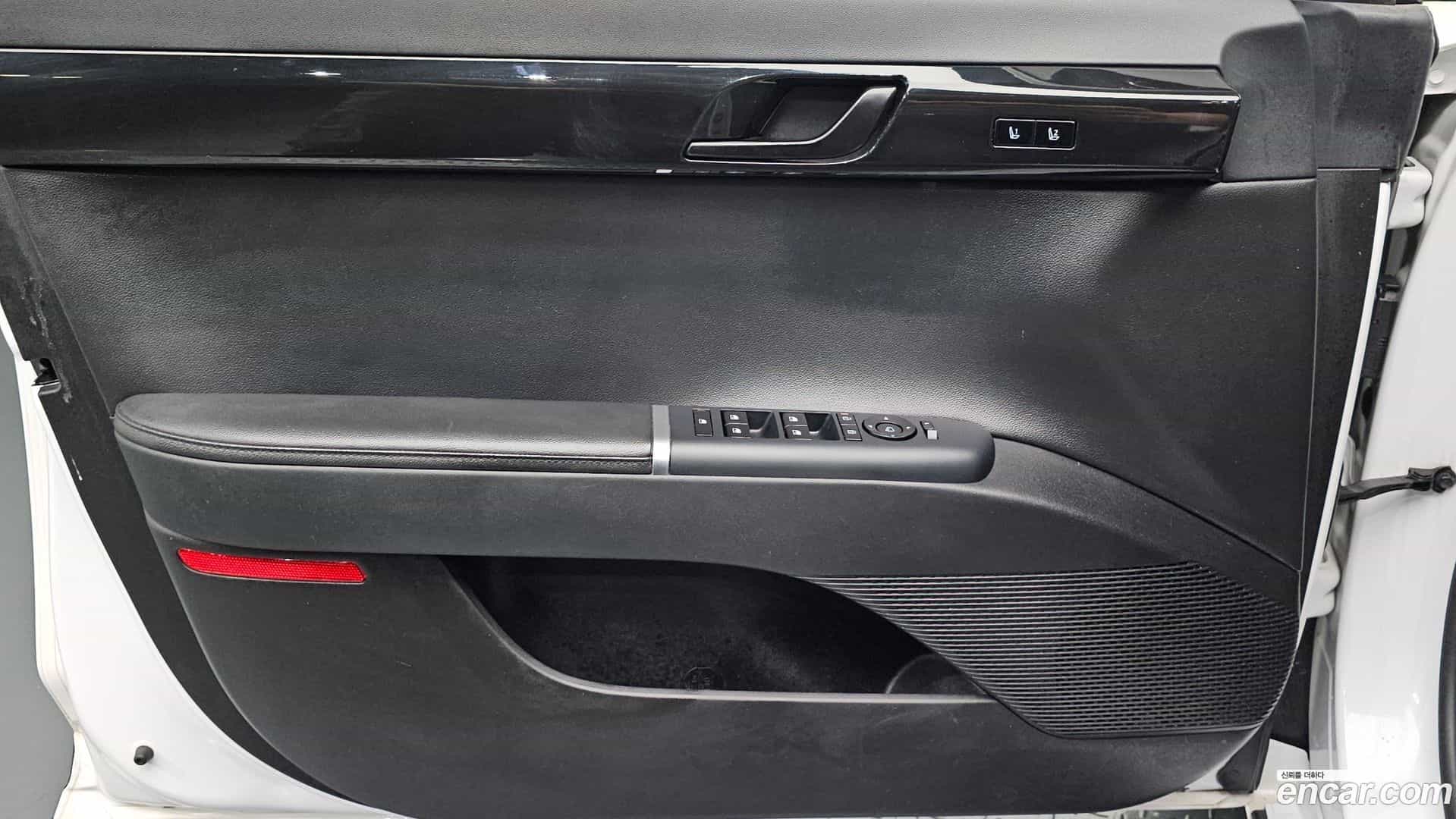 Grandeur Hyundai 2023.5-INNER-034