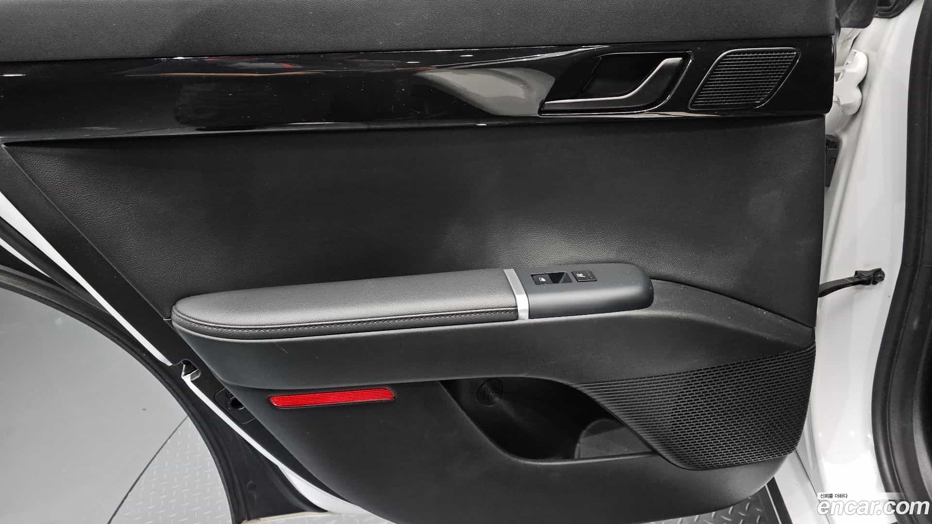 Grandeur Hyundai 2023.5-INNER-035