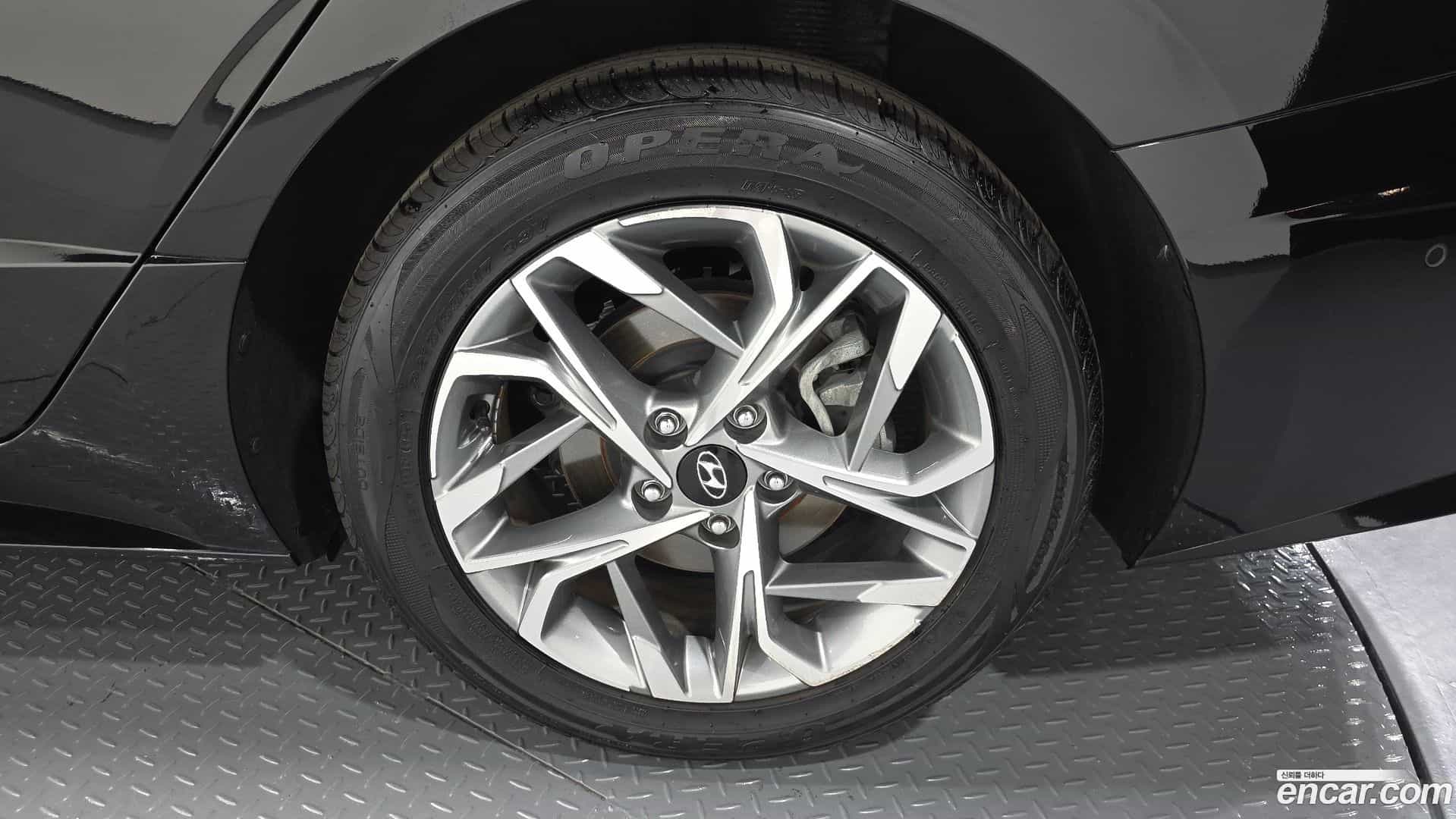 Sonata Hyundai 2023.1-OUTER-031