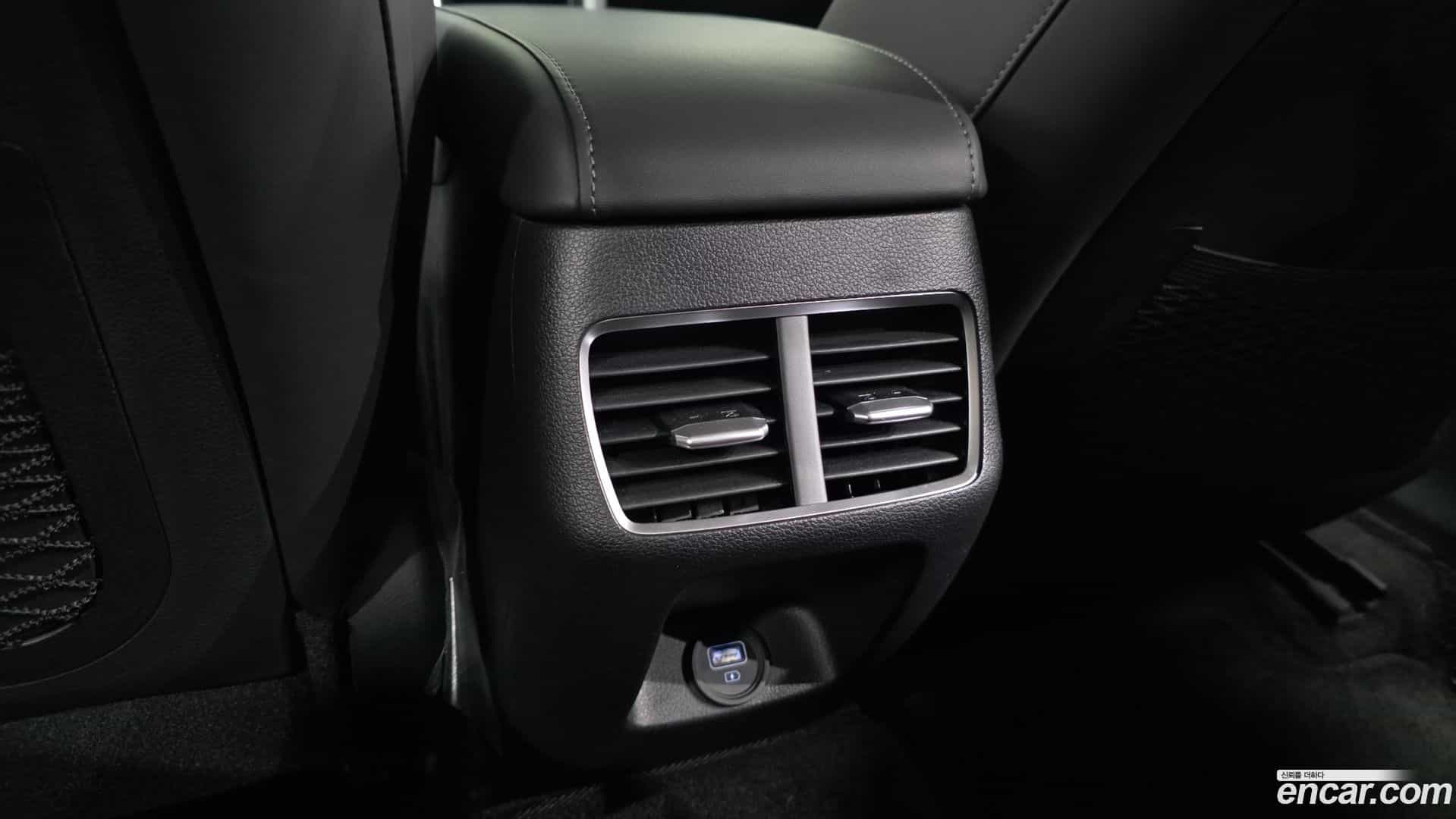 Sonata Hyundai 2023.1-OPTION-040