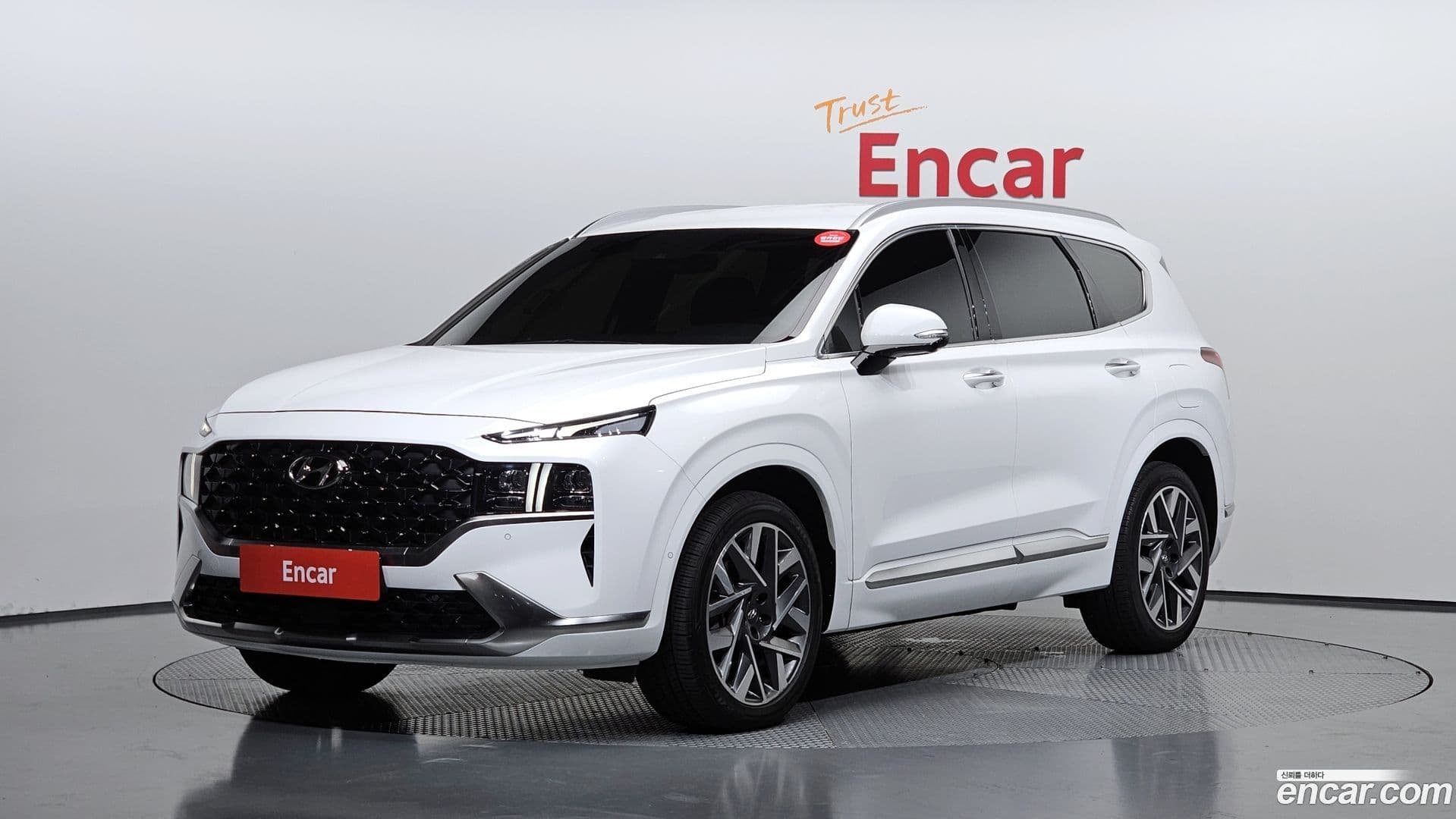 Main__Slider__Photo:Santafe Hyundai 2022.2-0