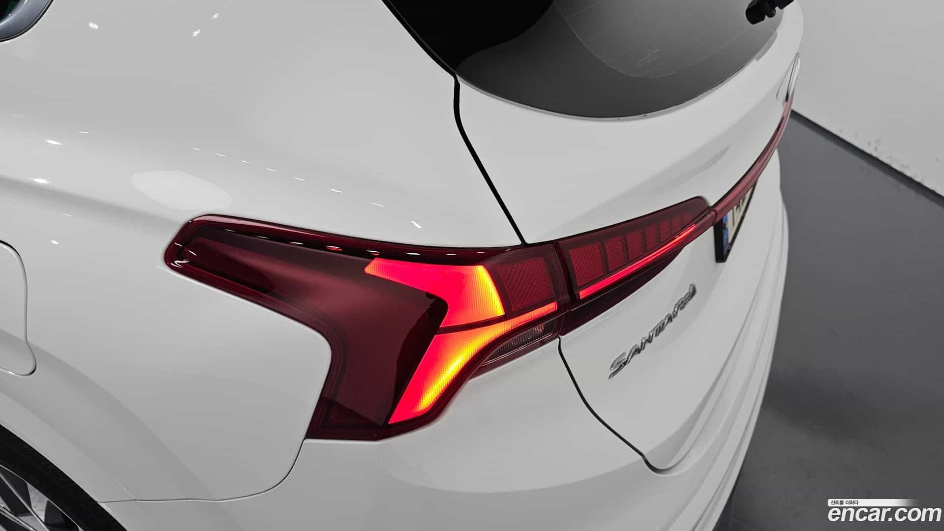 Santafe Hyundai 2022.2-OUTER-033