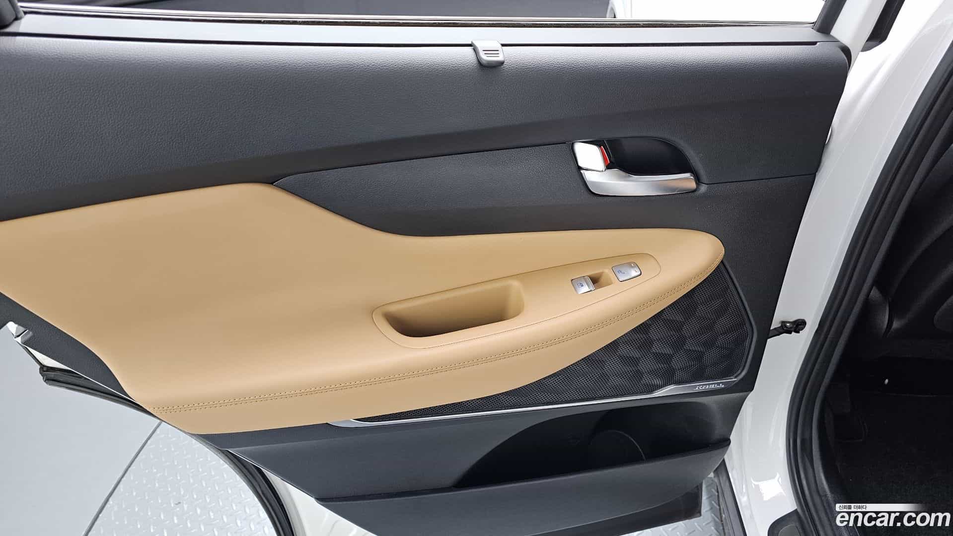 Santafe Hyundai 2022.2-INNER-035