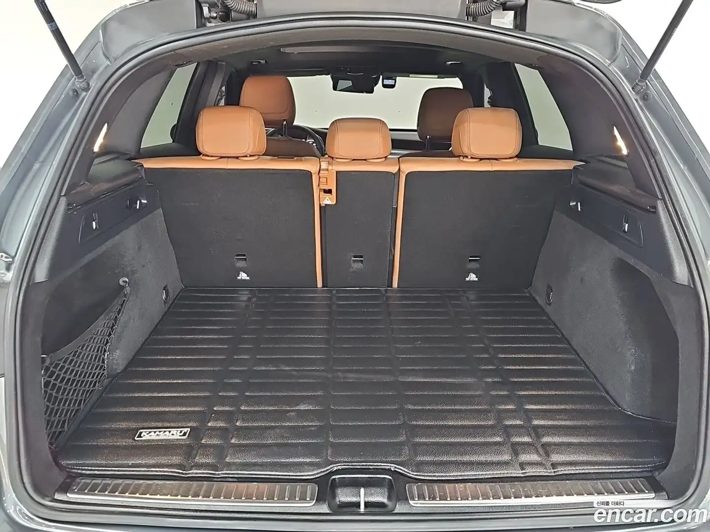 GLC-Class Mercedes-Benz 2022.8-OPTION-022