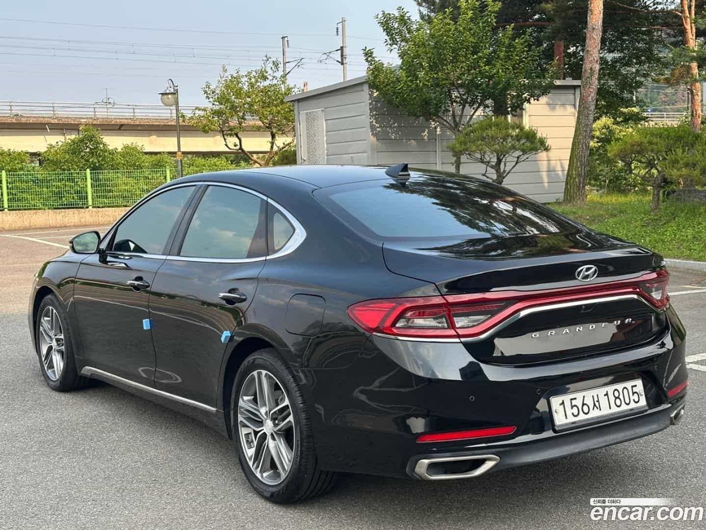 Grandeur Hyundai 2017.8-OUTER-006