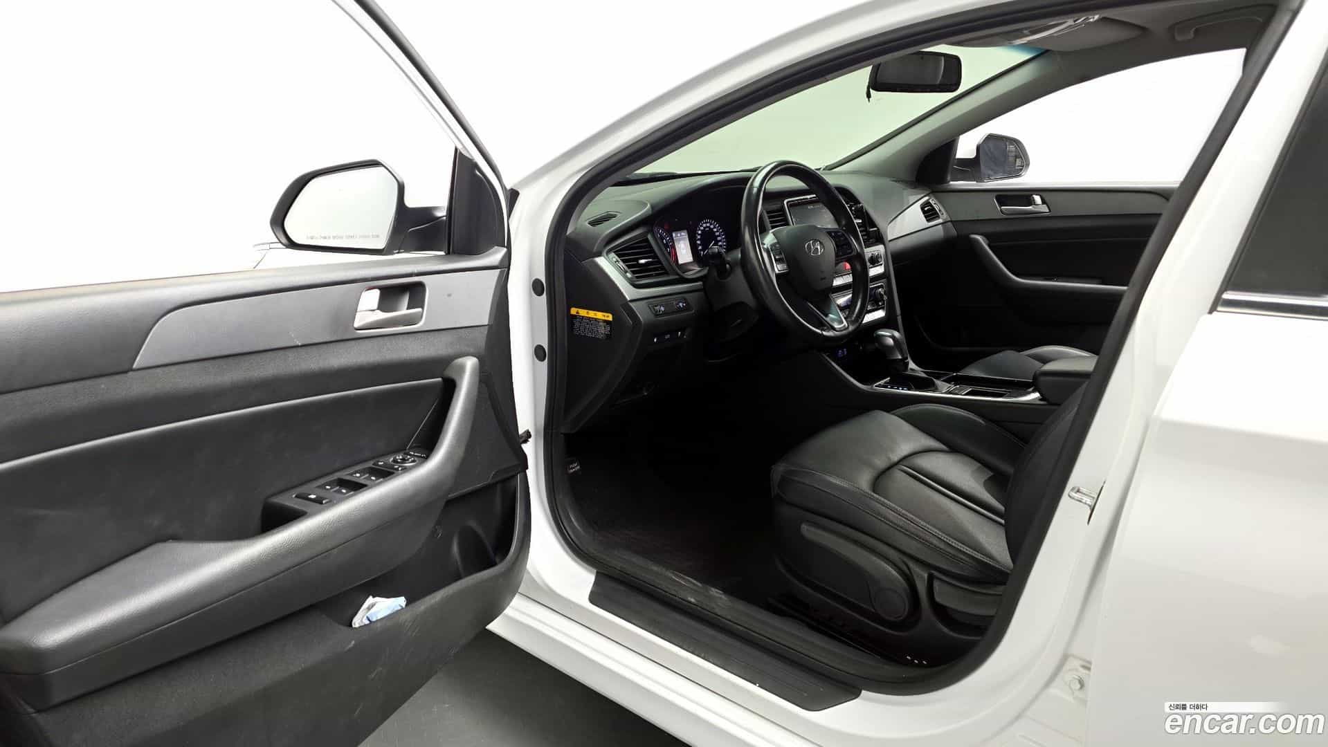 Sonata Hyundai 2017.10-INNER-010