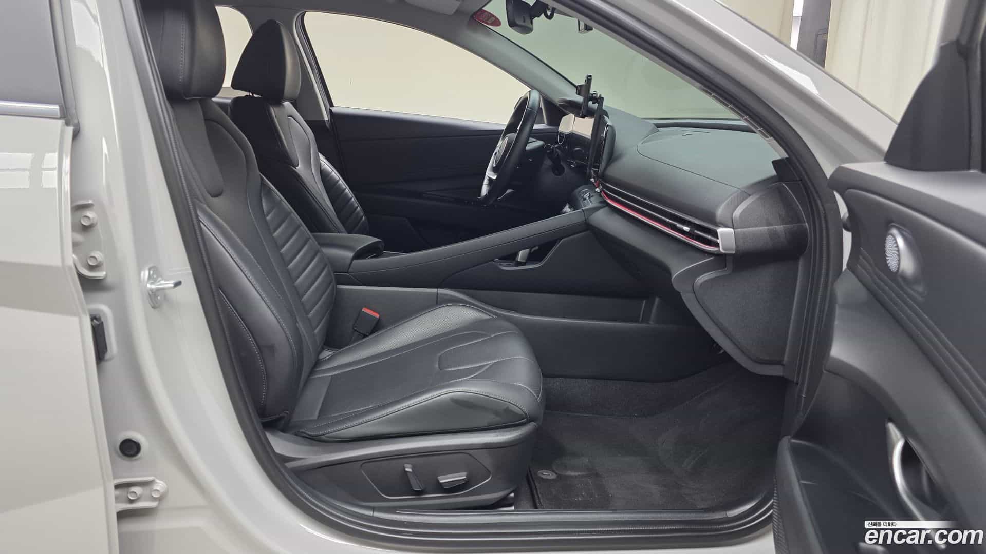 AVANTE Hyundai 2023.7-OPTION-015