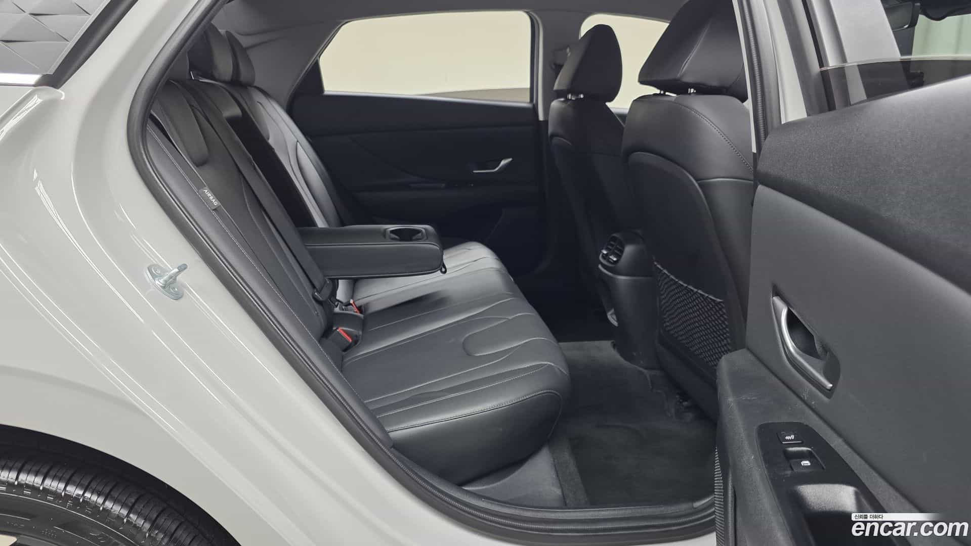 AVANTE Hyundai 2023.7-OPTION-016