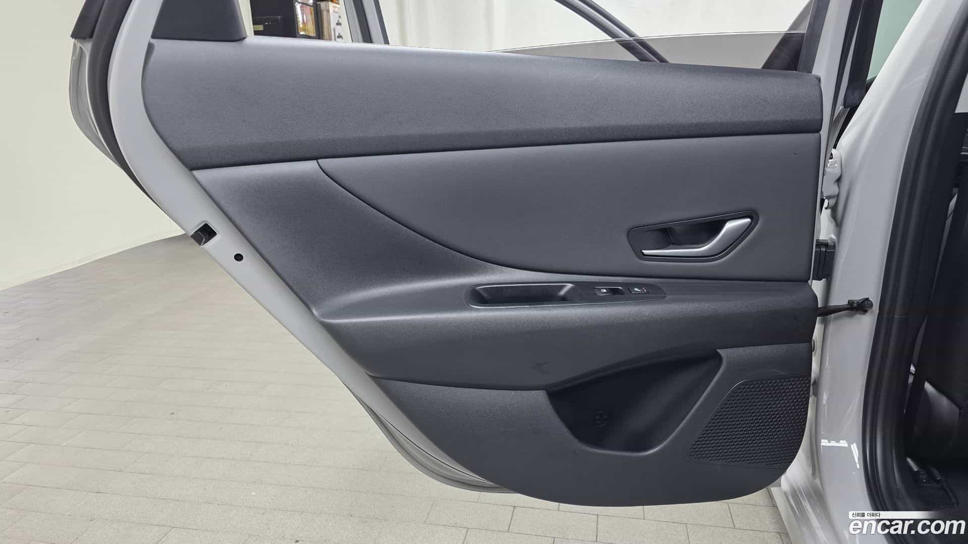 AVANTE Hyundai 2023.7-INNER-035