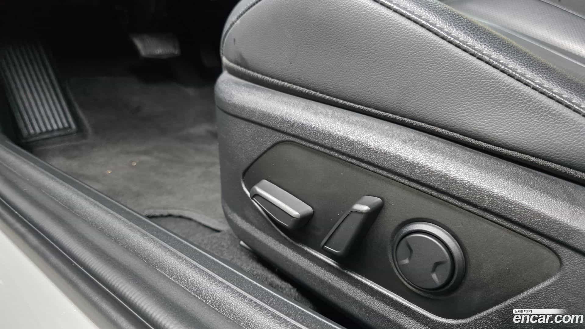 AVANTE Hyundai 2023.7-OPTION-042