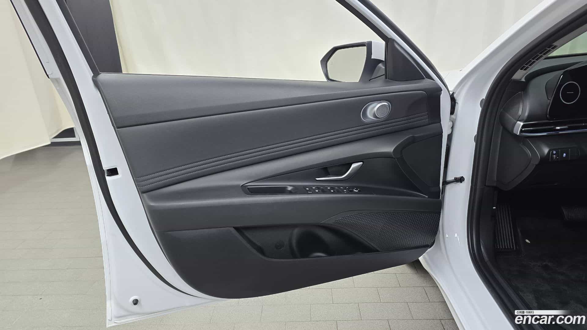 AVANTE Hyundai 2023.8-INNER-034