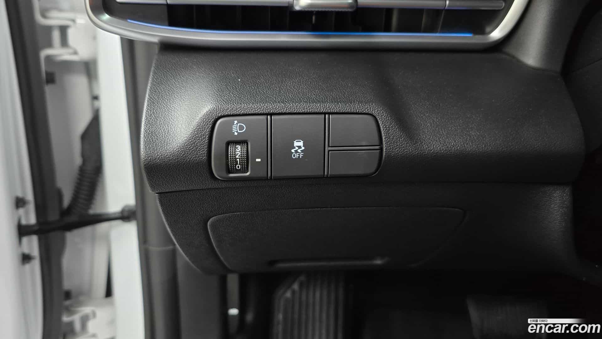 AVANTE Hyundai 2023.8-OPTION-041