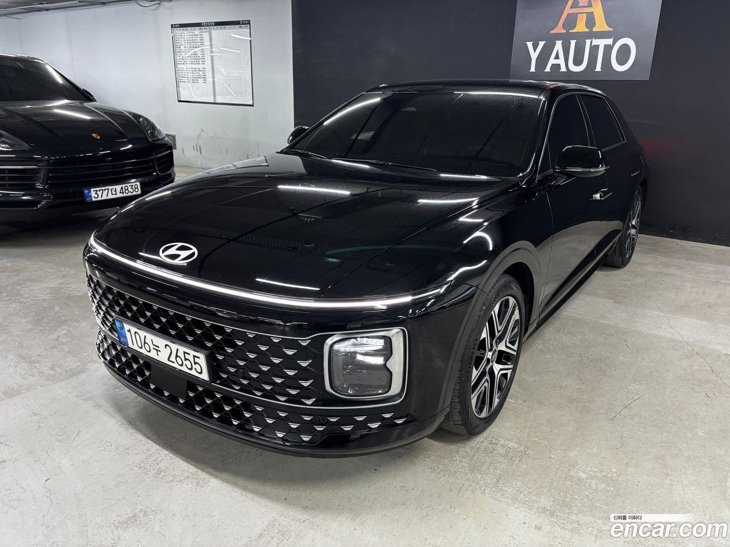 Main__Slider__Photo:Grandeur Hyundai 2023.6-0