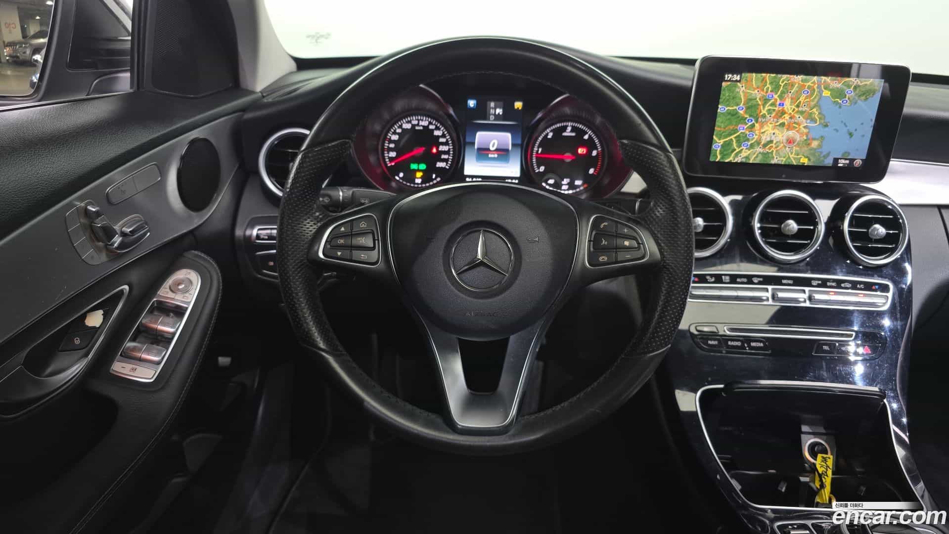 C-Class Mercedes-Benz 2016.10-OPTION-017