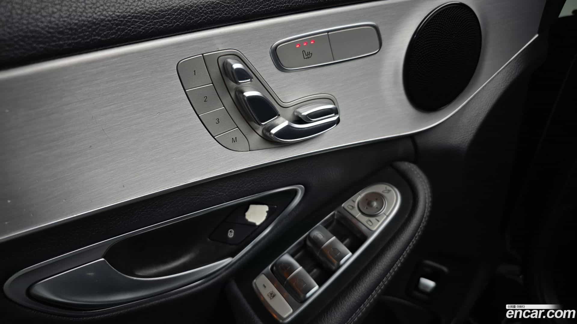 C-Class Mercedes-Benz 2016.10-OPTION-022