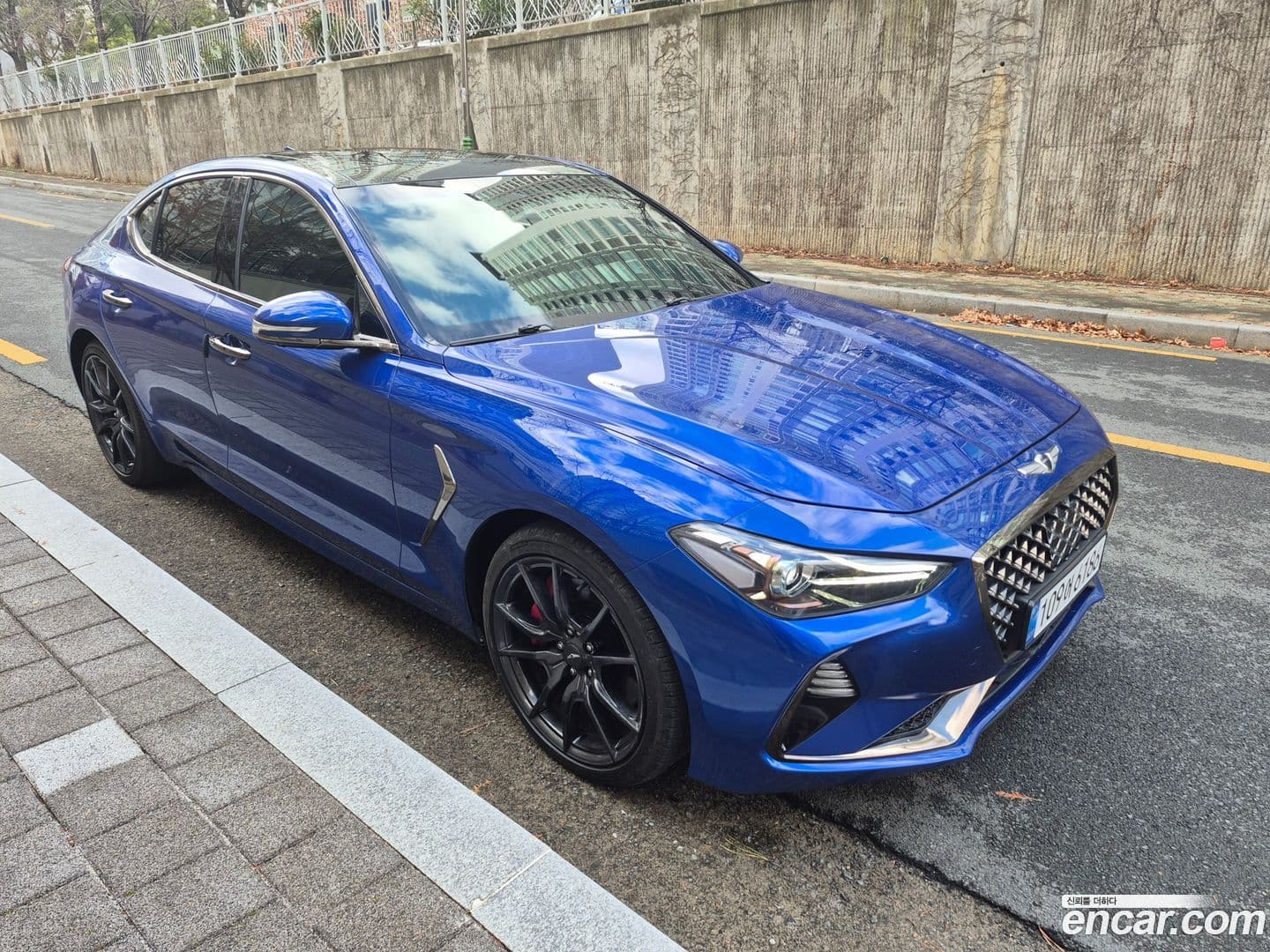 Main__Slider__Photo:G70 Genesis 2019.6-0
