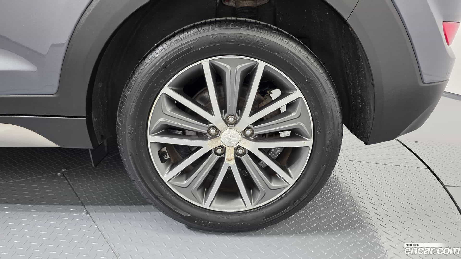 Tucson Hyundai 2016.4-OUTER-031