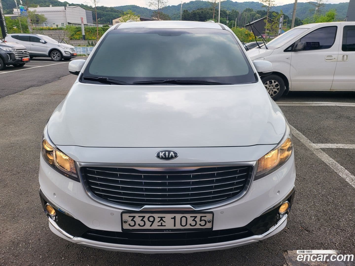 Main__Slider__Photo:Canival Kia 2015.8-0