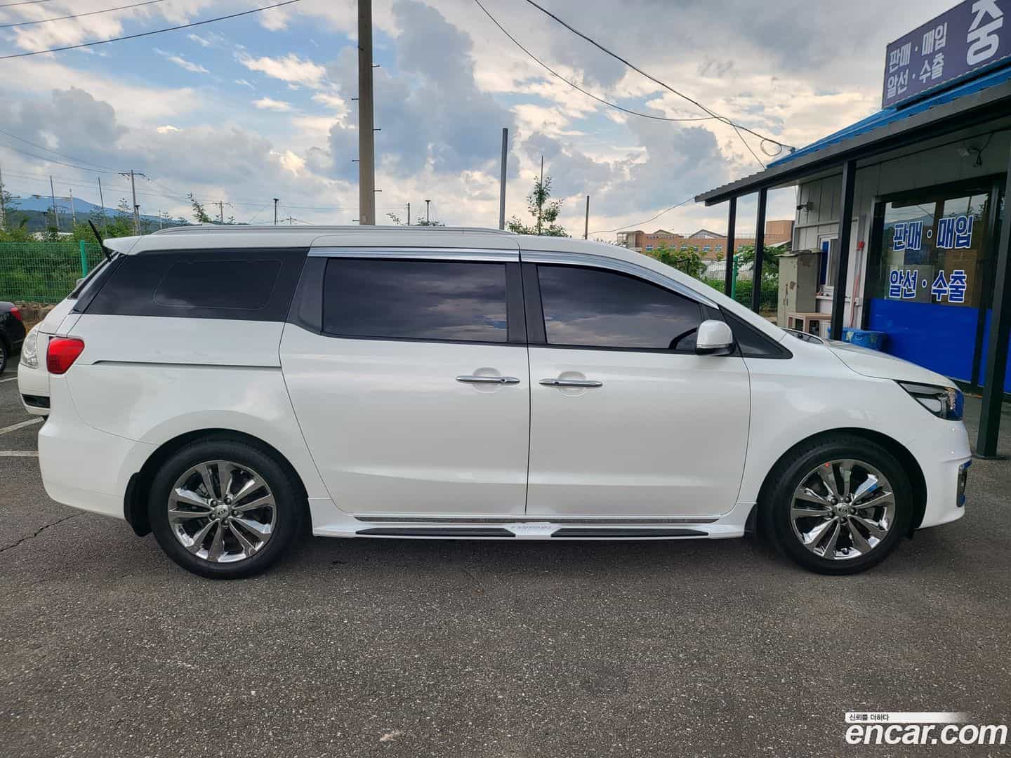 Canival Kia 2015.8-OUTER-004