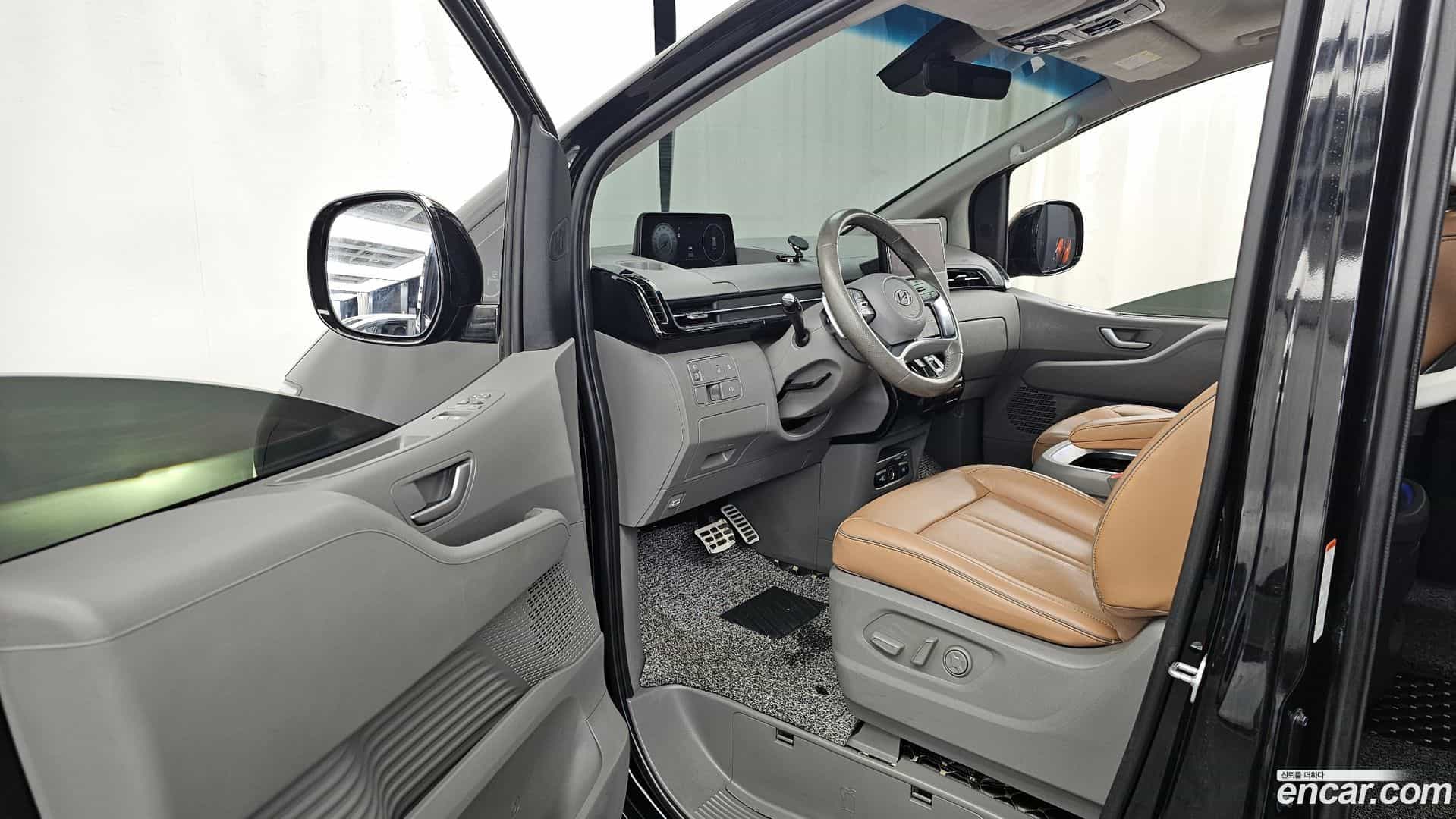Staria Hyundai 2021.6-INNER-010
