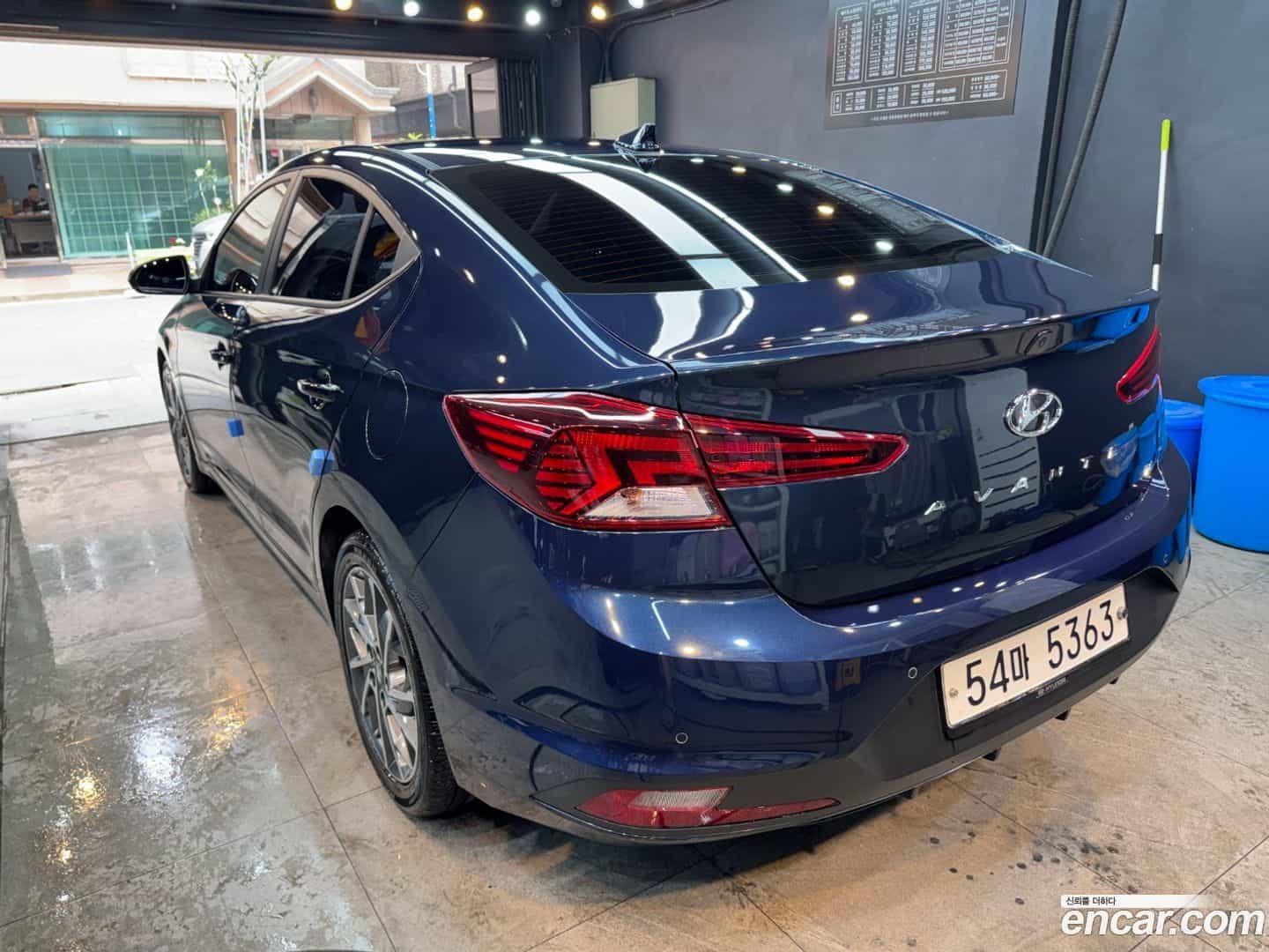 AVANTE Hyundai 2018.9-OUTER-004