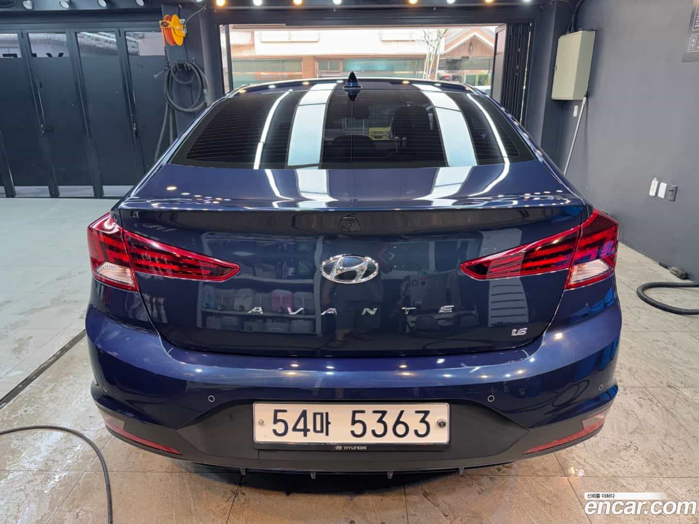 AVANTE Hyundai 2018.9-OUTER-005