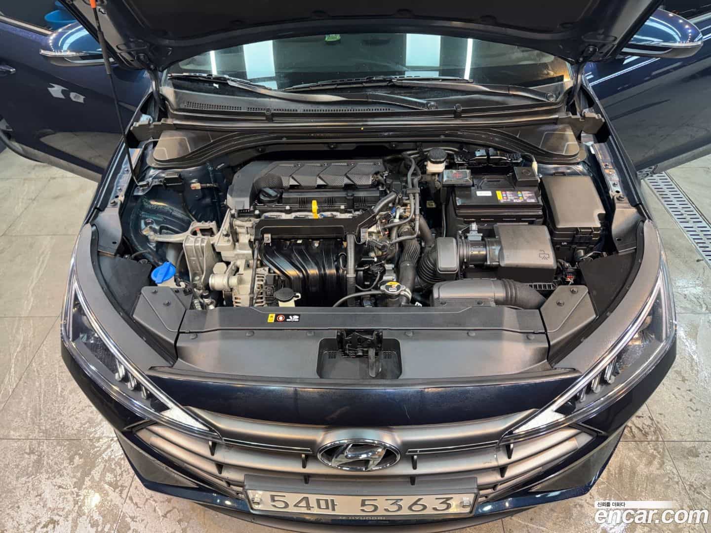 AVANTE Hyundai 2018.9-INNER-007