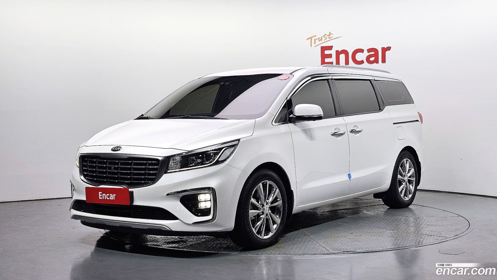Main__Slider__Photo:Canival Kia 2020.5-0