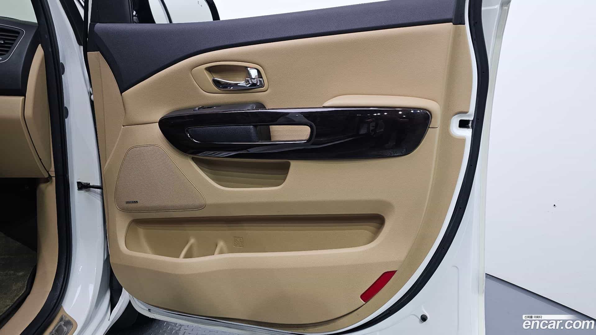 Canival Kia 2020.5-INNER-035