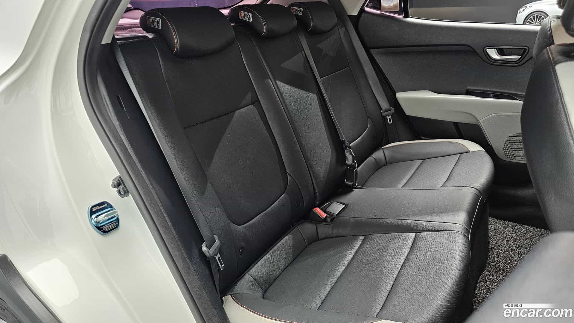 Stonic Kia 2019.8-OPTION-016