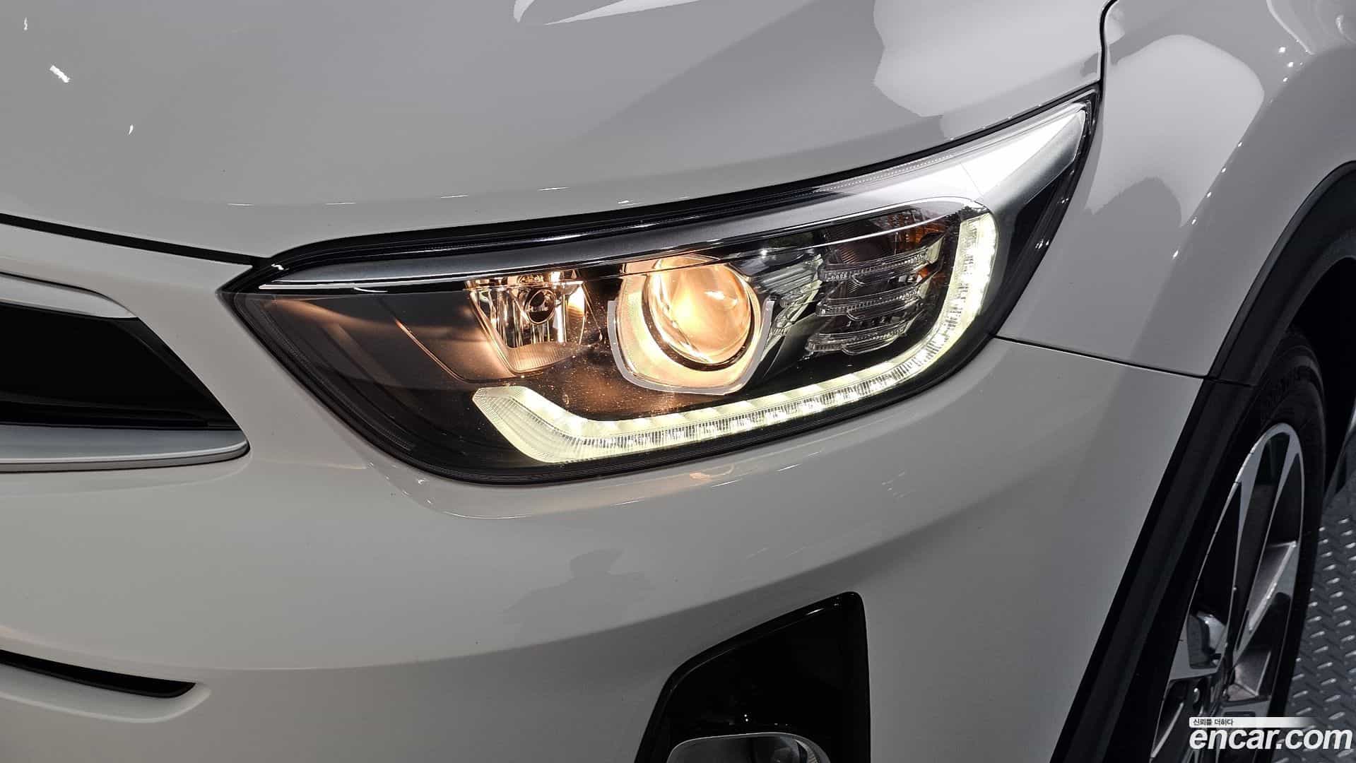 Stonic Kia 2019.8-OUTER-032