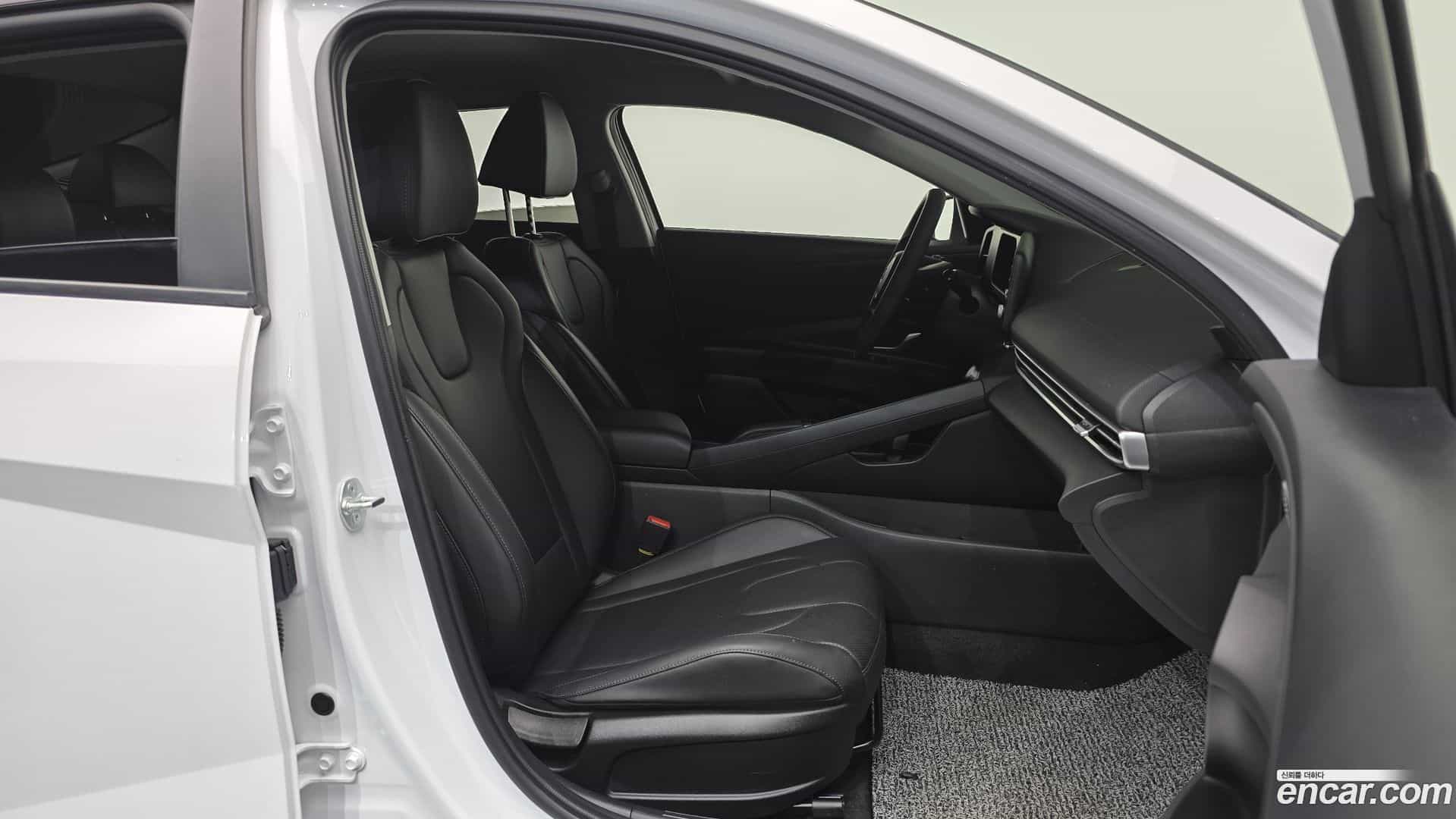 AVANTE Hyundai 2023.8-INNER-036