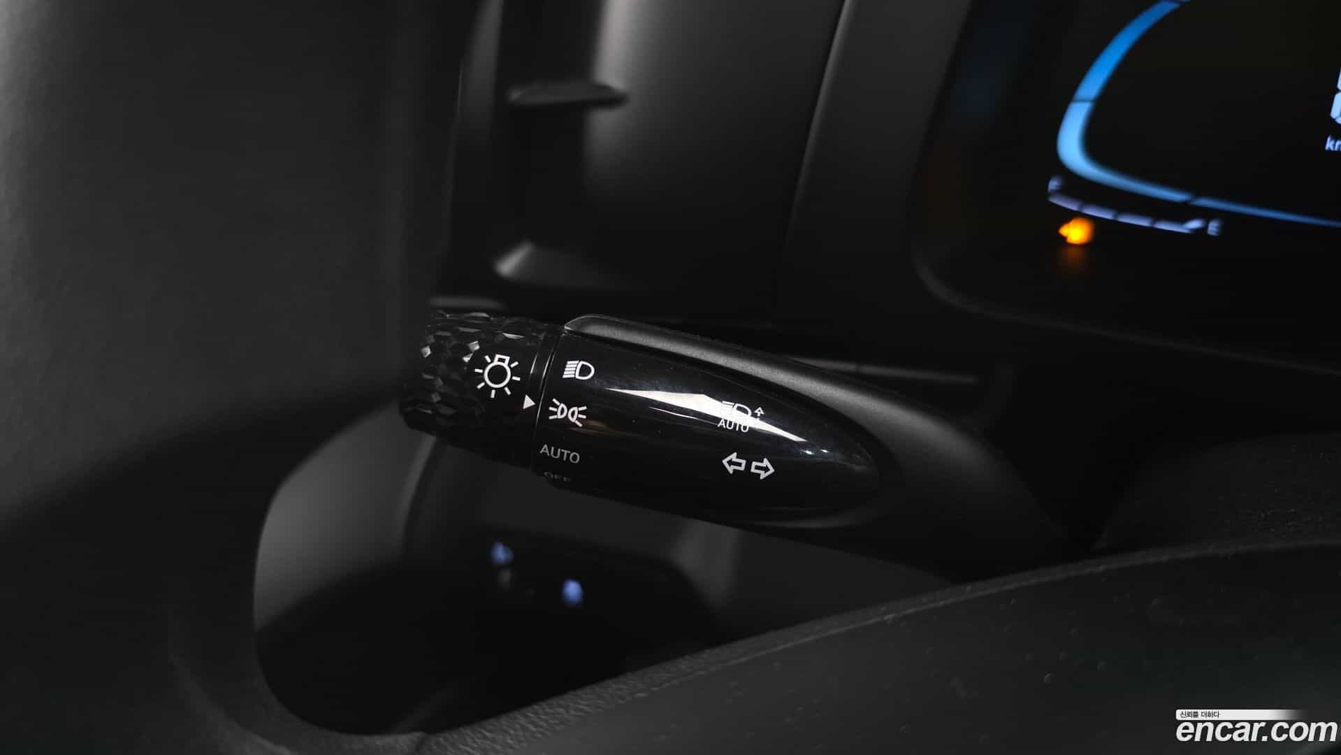 AVANTE Hyundai 2023.8-OPTION-042