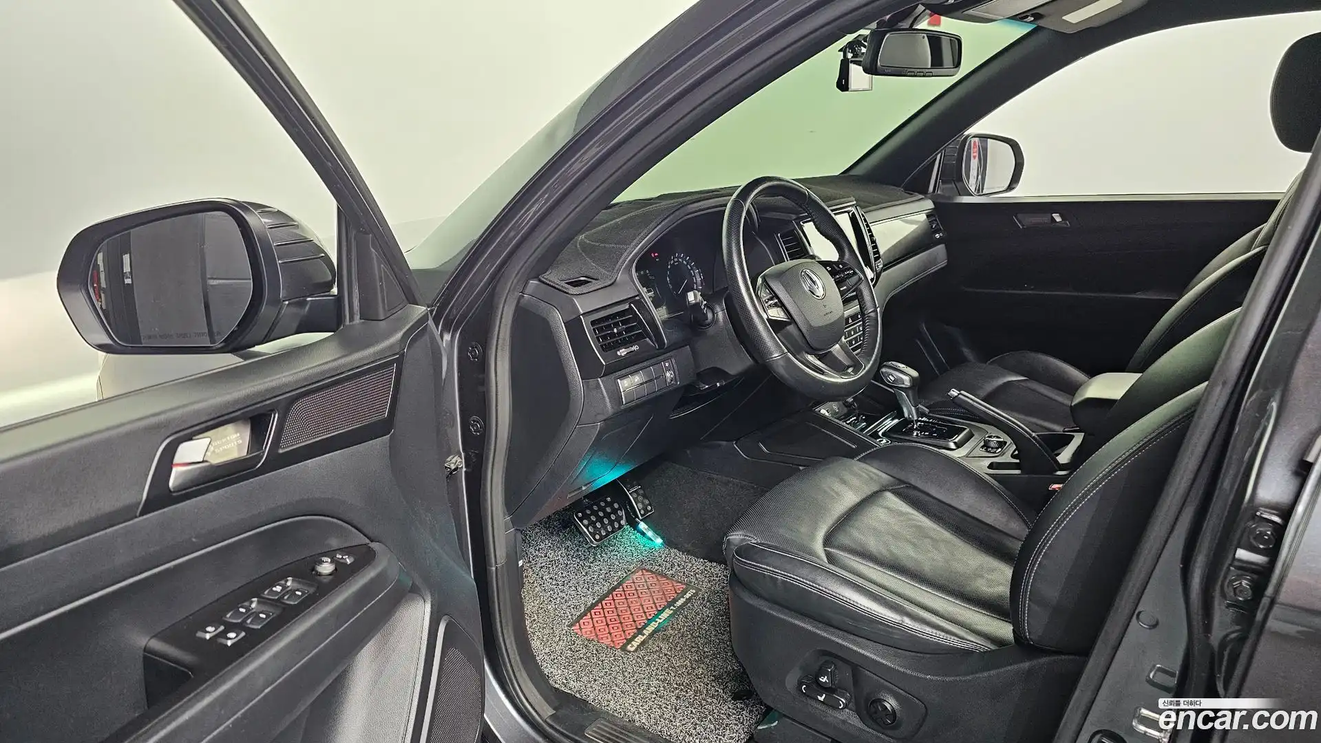 Rexton KG Mobility 2021.1-INNER-010