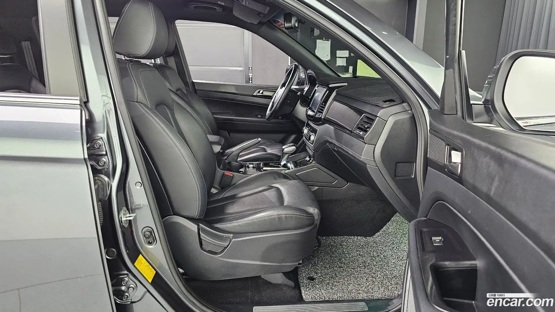 Rexton KG Mobility 2021.1-OPTION-016