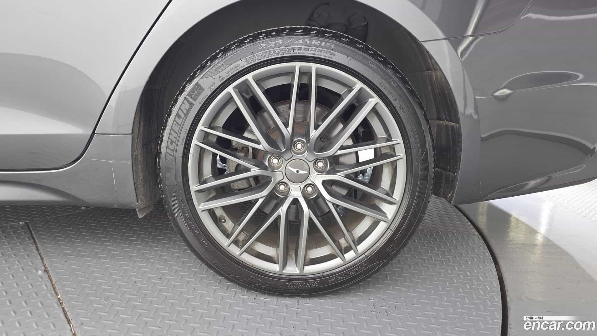 G70 Genesis 2018.2-OUTER-005