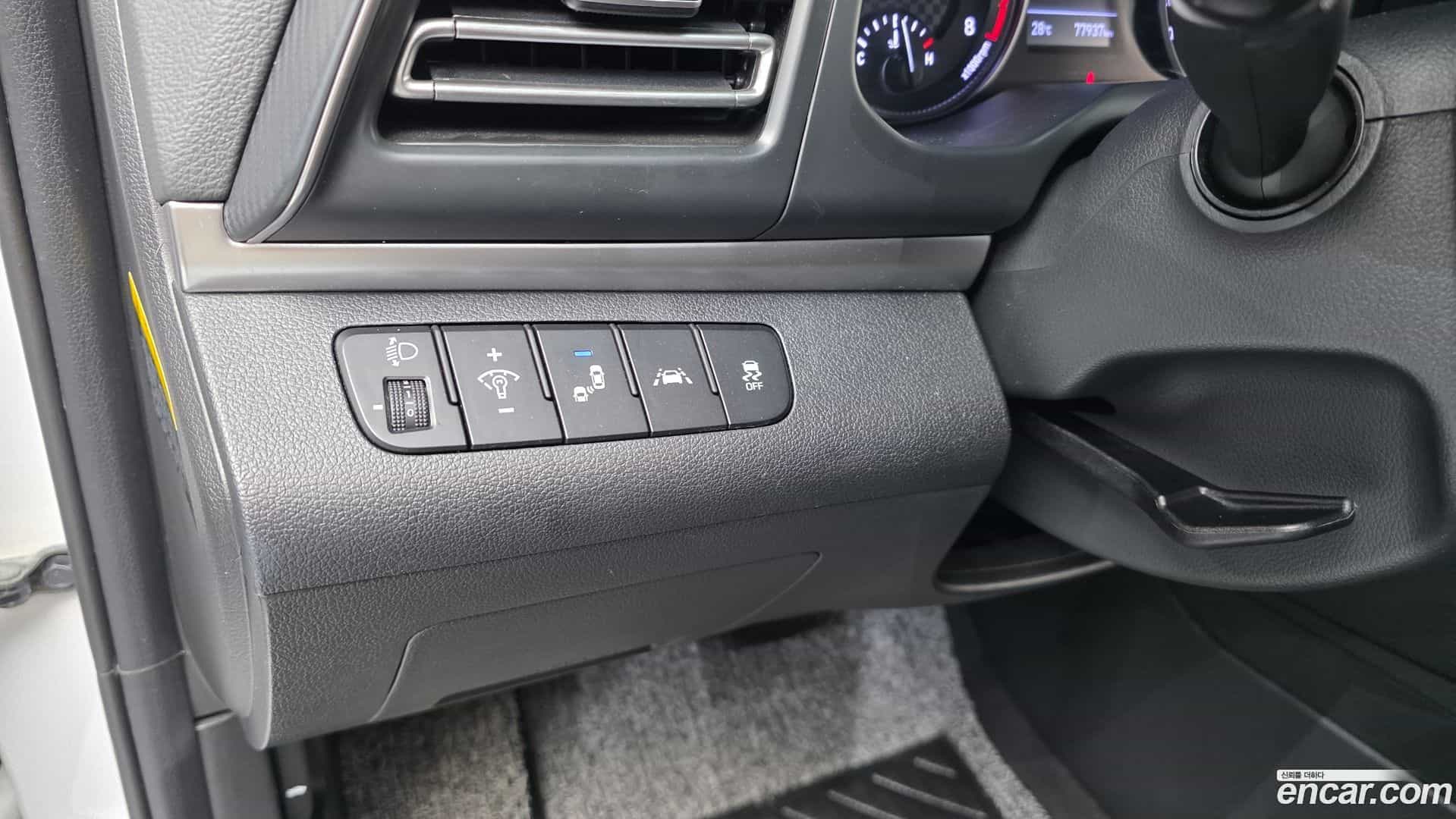 AVANTE Hyundai 2020.0-OPTION-022