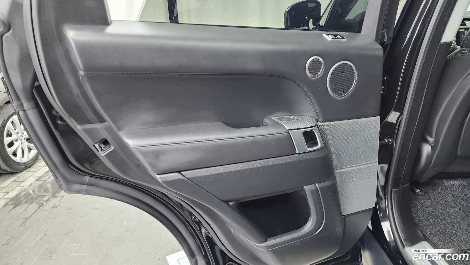 Range Rover Sport Land Rover 2021.6-INNER-035
