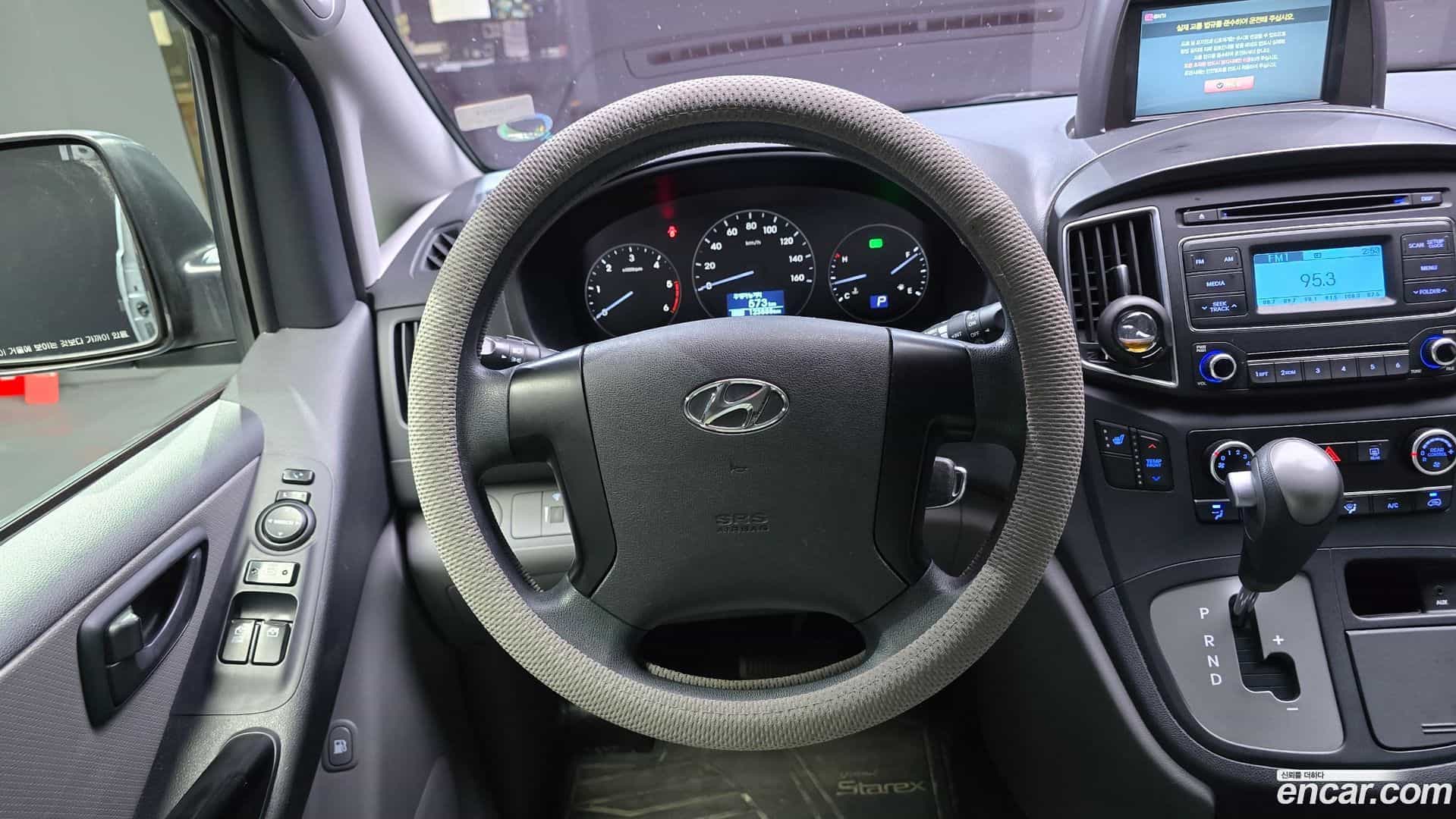 Starex Hyundai 2018.0-OPTION-017