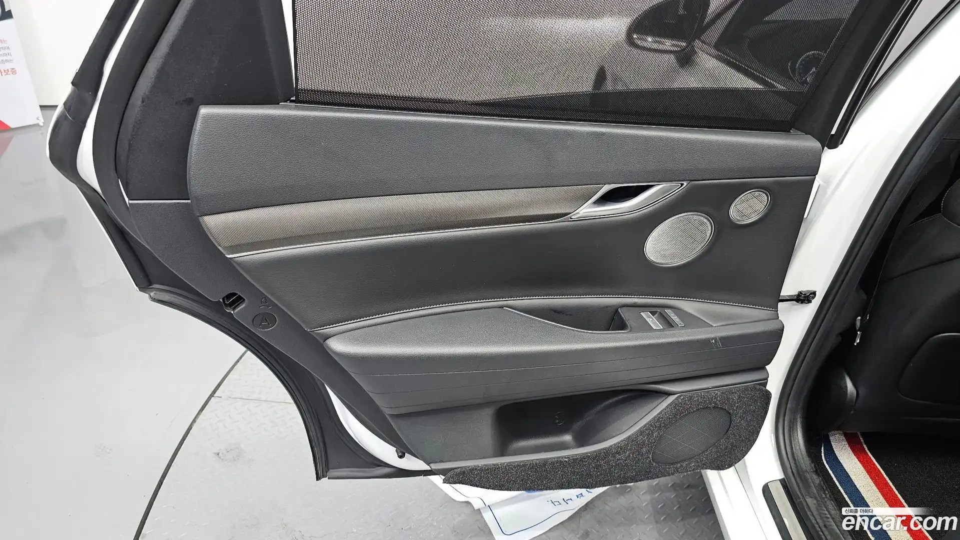 G80 Genesis 2021.10-INNER-035