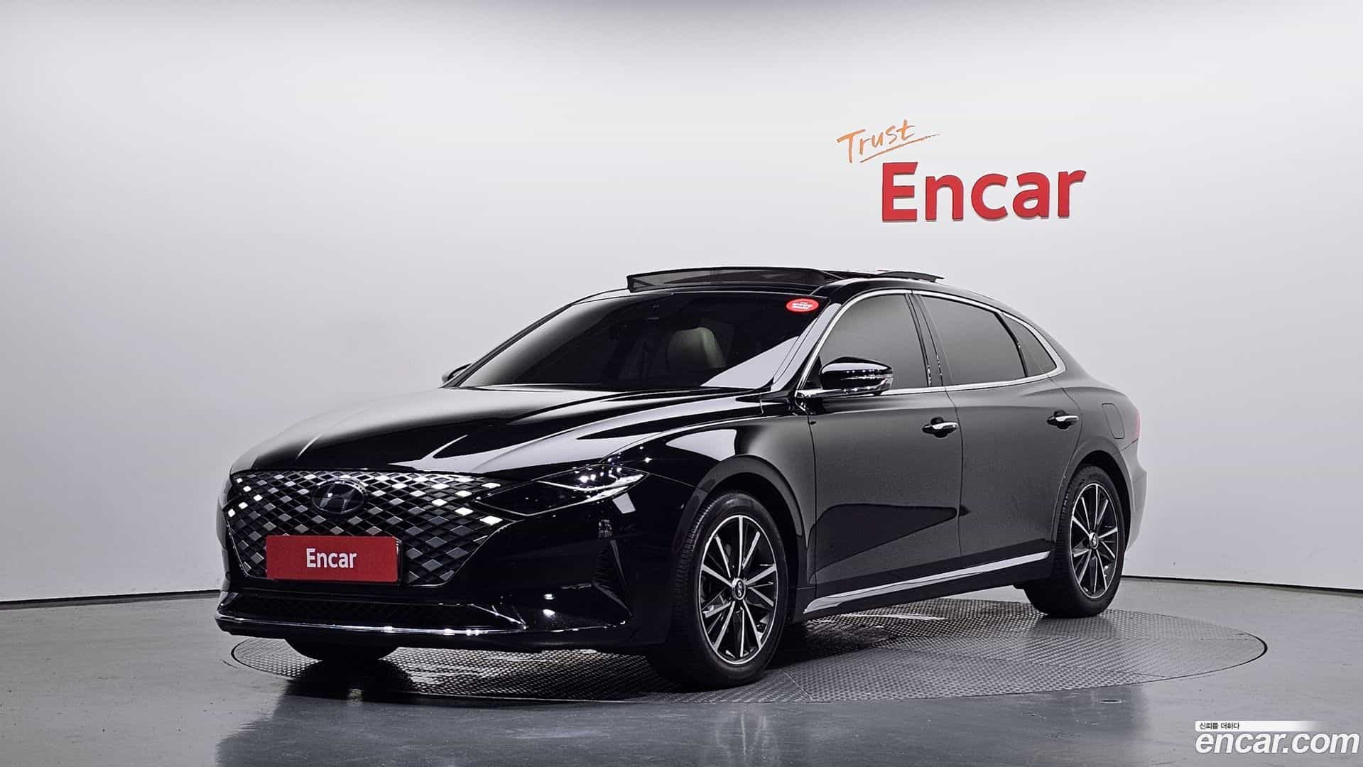 Grandeur Hyundai 2022.3-OUTER-001