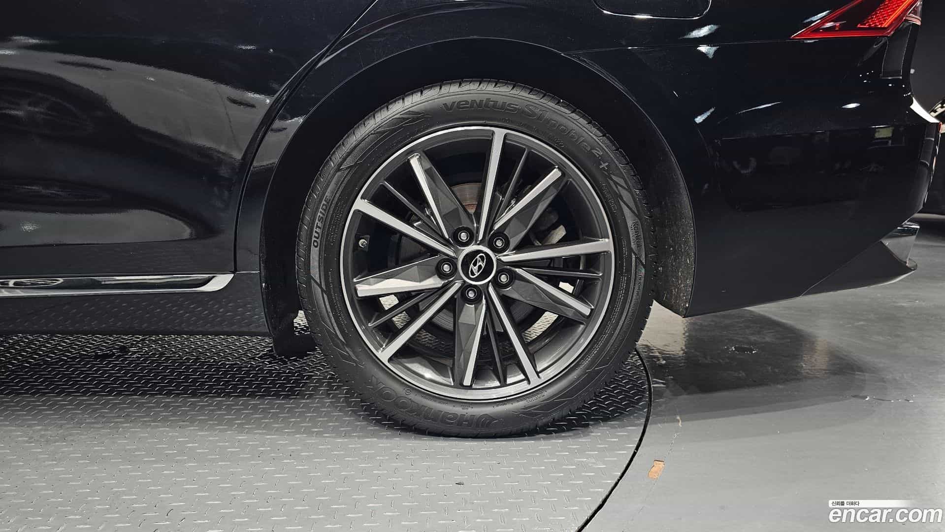 Grandeur Hyundai 2022.3-OUTER-005