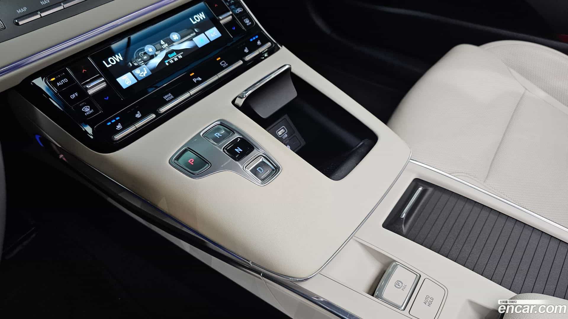 Grandeur Hyundai 2022.3-INNER-009