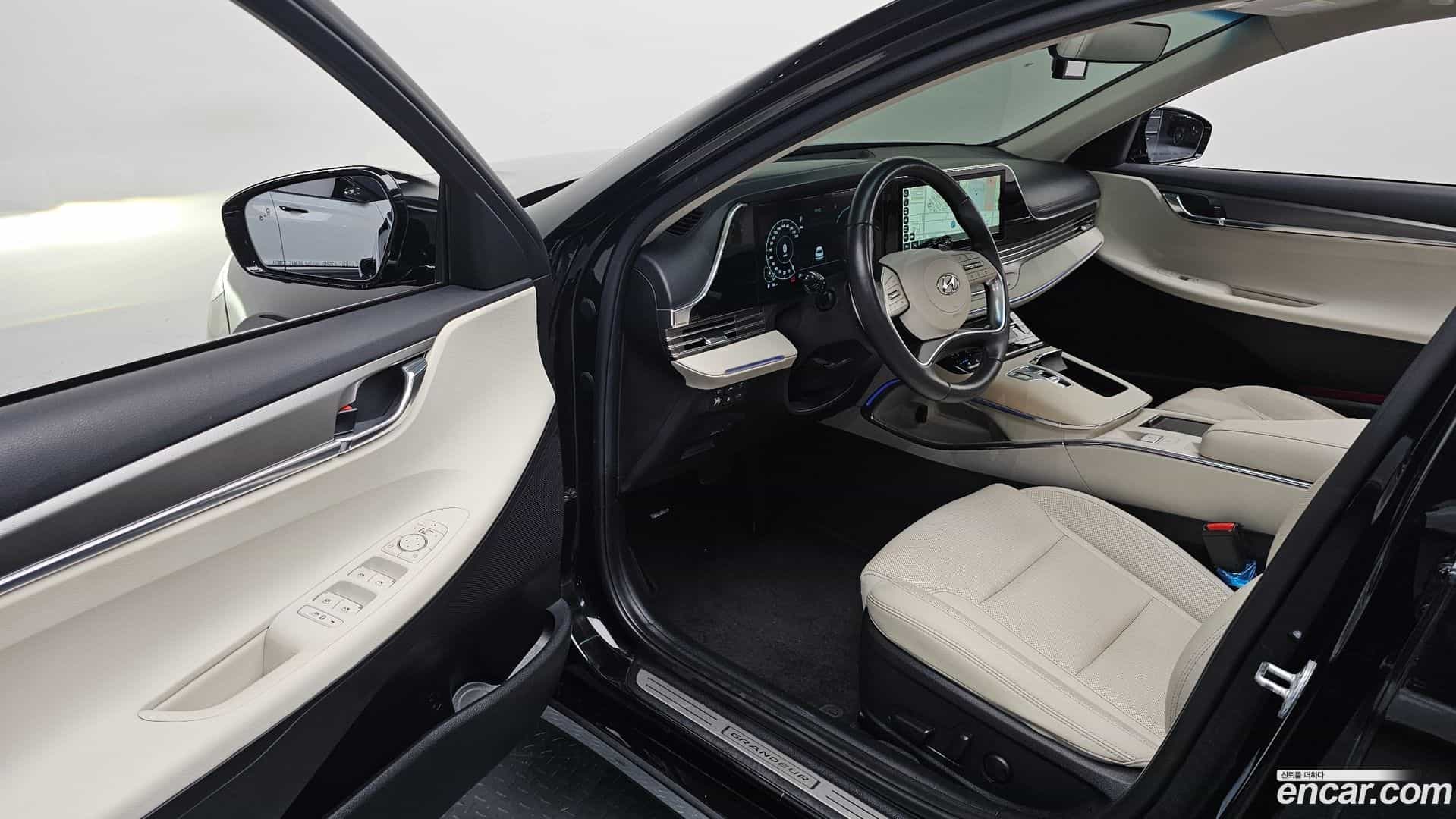 Grandeur Hyundai 2022.3-INNER-010
