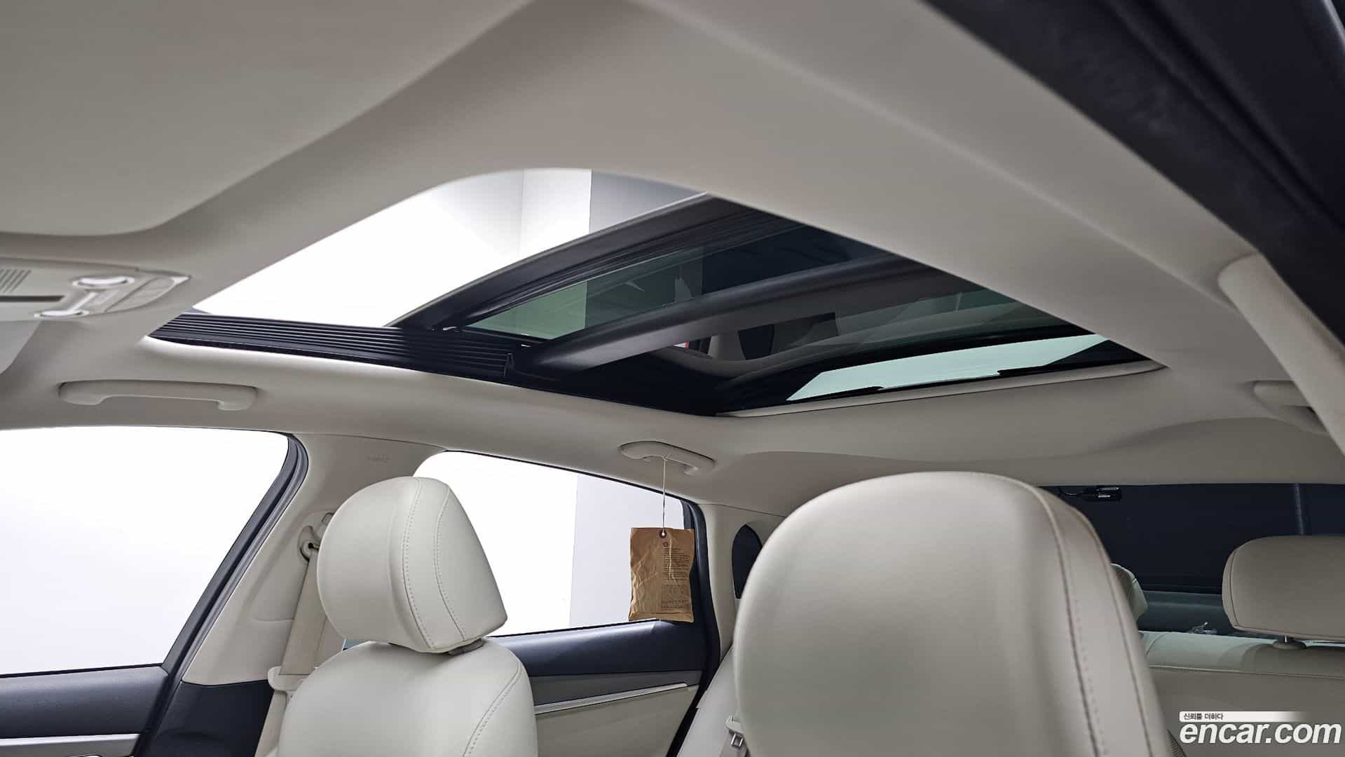 Grandeur Hyundai 2022.3-OPTION-024